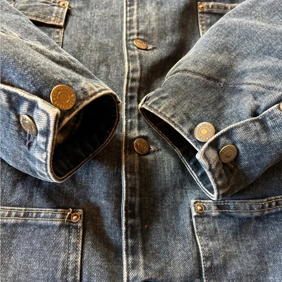 Carhartt “Southwest Look” Washed Denim Blanket-Lined Chore Coat (CB1003) - Picture 11 of 16
